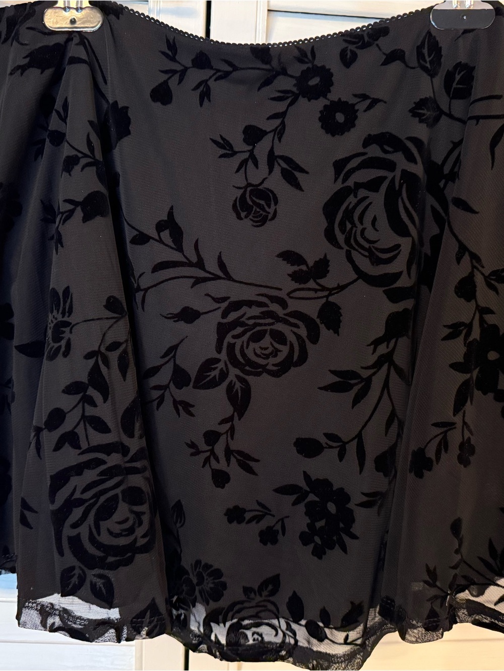 Refuge Black Floral Velvet Burnout Skort – Size XL NWT